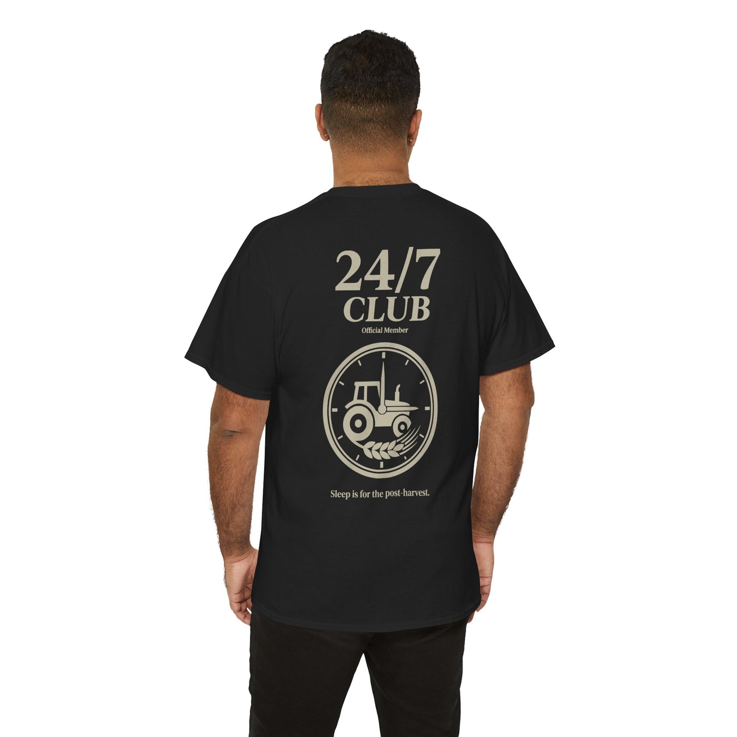 Leichtes und atmungsaktives T-Shirt für Erntehelfer im Sommer auf dem Feld.