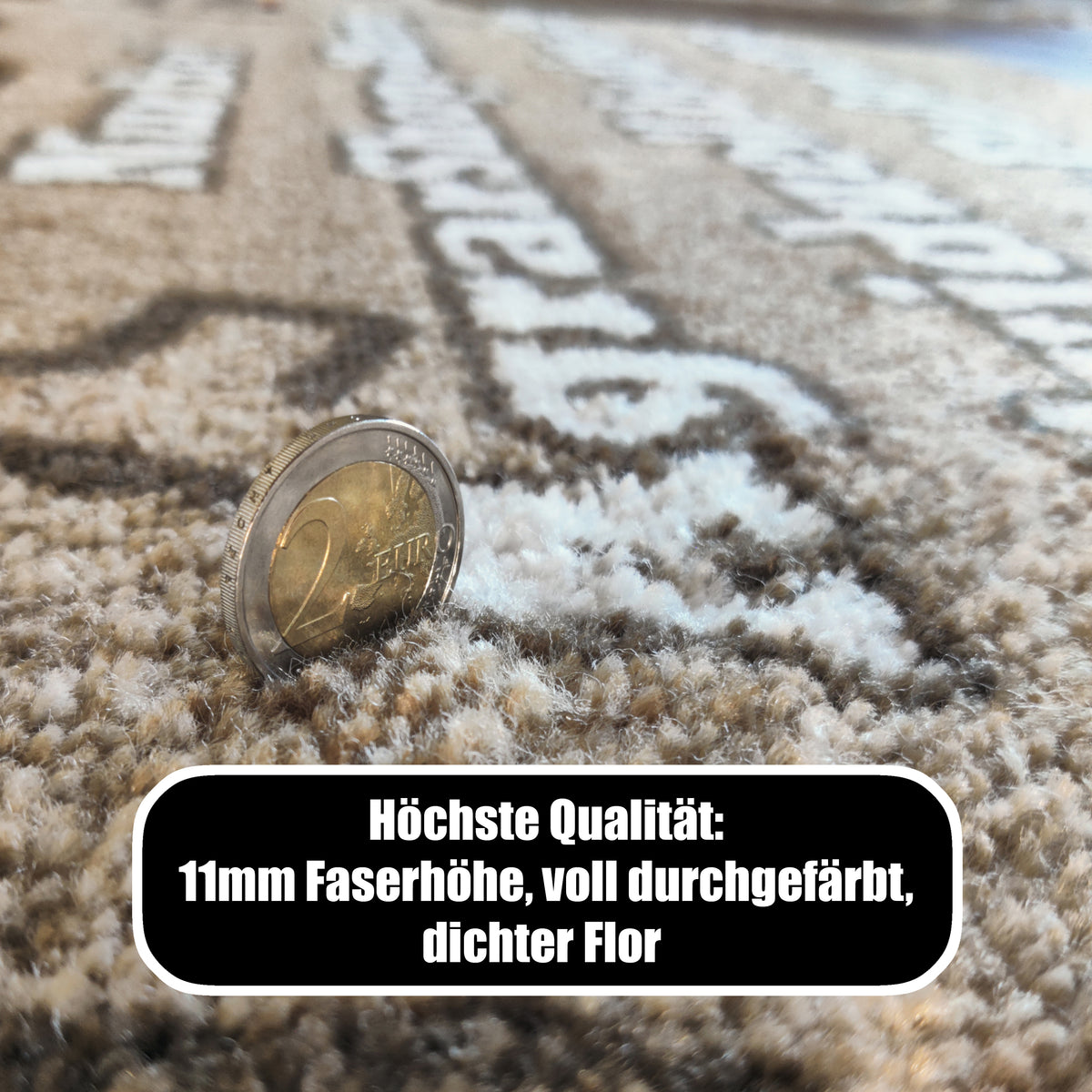 Detailansicht der ca. 11 mm Florhöhe aus recyceltem PET der Traktor Fußmatte